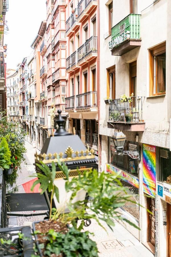 Siete Calles / Bilbao Art 외부 사진
